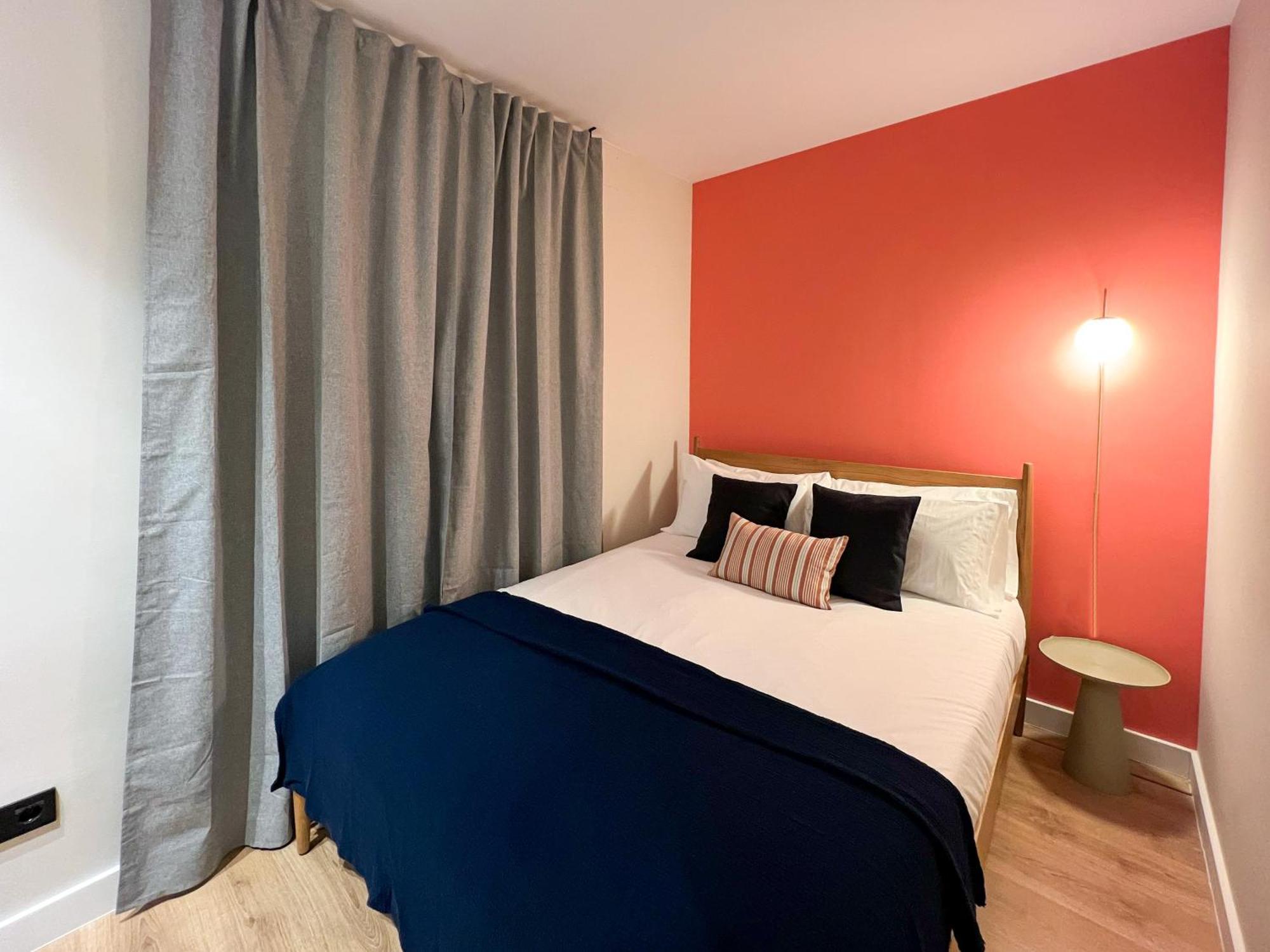 Stay U-Nique Apartments Balmes II Барселона Екстериор снимка