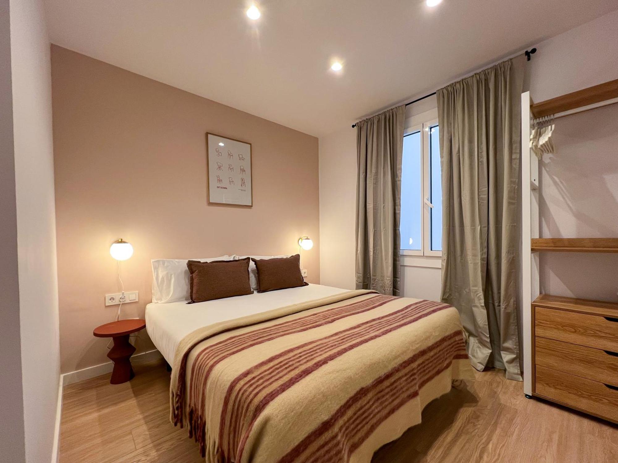 Stay U-Nique Apartments Balmes II Барселона Екстериор снимка
